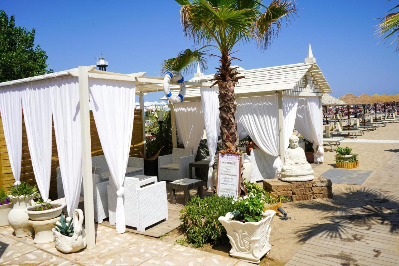 Hotel Rex Gabicce Mare Eksteriør billede